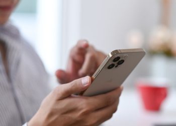How Do You Save Text Messages on Android & iPhone?